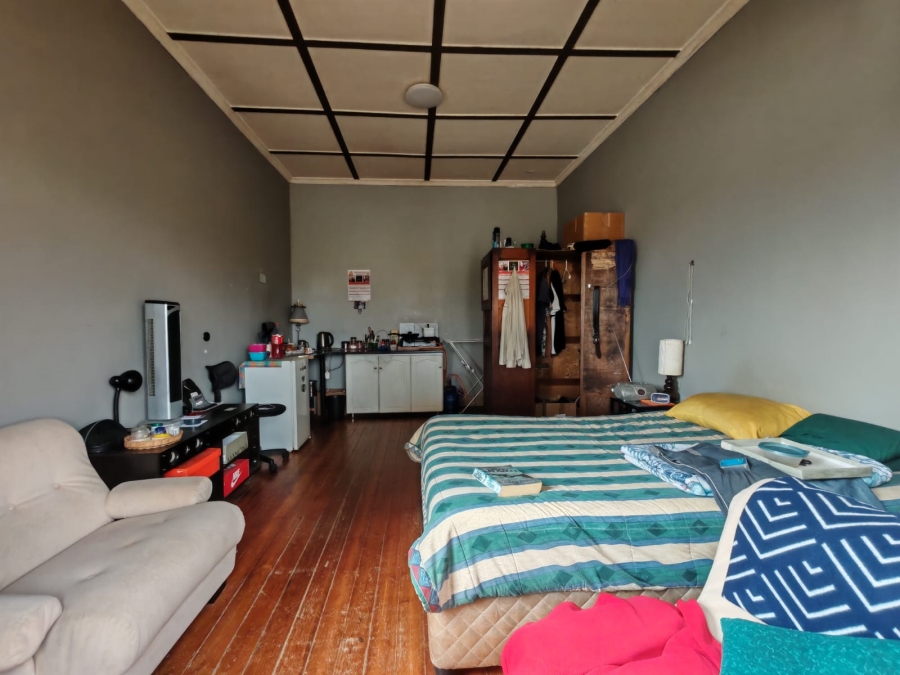 8 Bedroom Property for Sale in Sydenham Eastern Cape